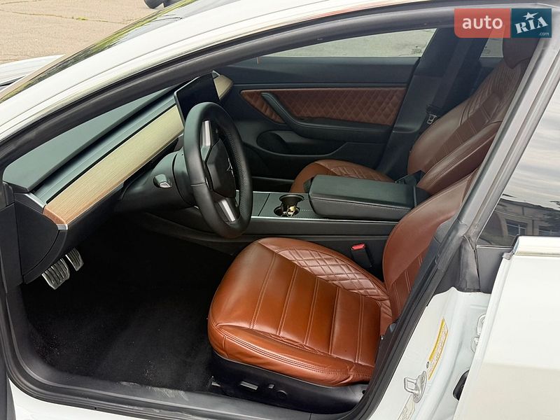 Седан Tesla Model 3 2019 в Киеве фото 9 Седан Tesla Model 3 2019 в Киеве