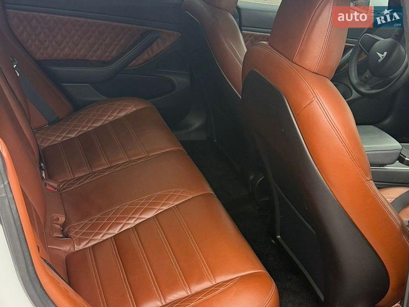 Седан Tesla Model 3 2019 в Киеве фото 14 Седан Tesla Model 3 2019 в Киеве