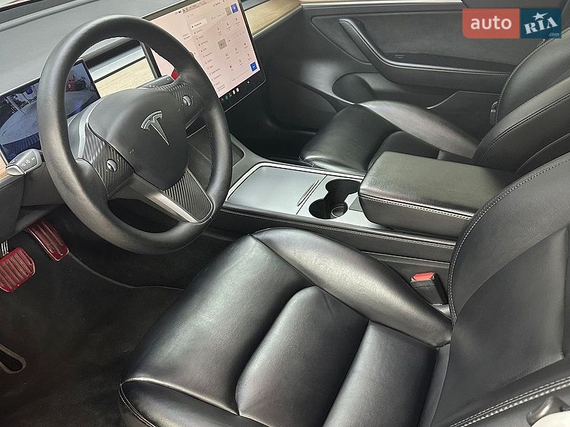Седан Tesla Model 3 2021 в Одессе