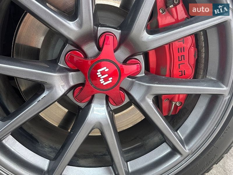 Седан Tesla Model 3 2021 в Одессе