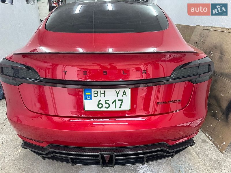 Седан Tesla Model 3 2021 в Одессе