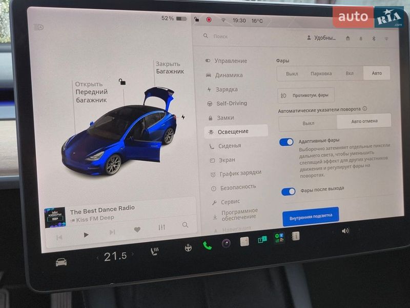 Седан Tesla Model 3 2021 в Солотвине