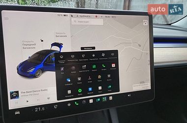 Седан Tesla Model 3 2021 в Солотвине