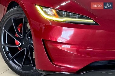 Седан Tesla Model 3 2024 в Николаеве