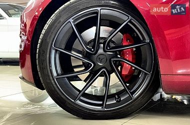 Седан Tesla Model 3 2024 в Николаеве