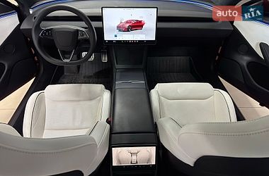 Седан Tesla Model 3 2024 в Николаеве