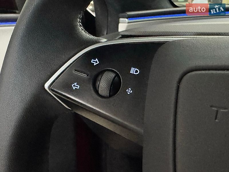 Седан Tesla Model 3 2024 в Николаеве