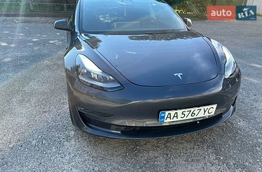 Седан Tesla Model 3 2021 в Барышевке