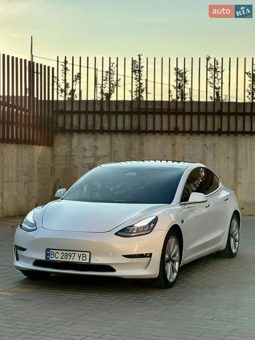 2019 Tesla Model 3 - мініатюра 10