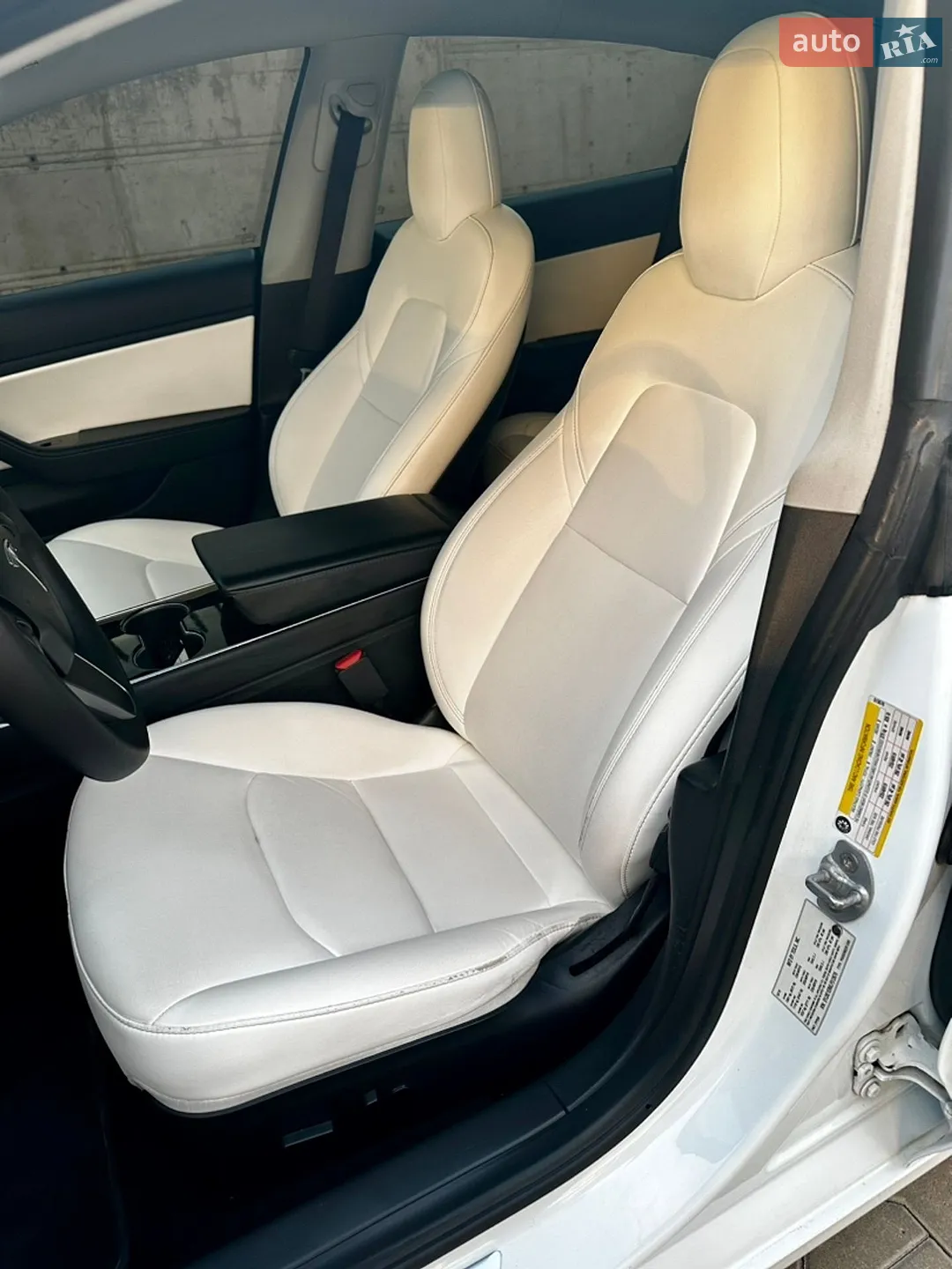 2019 Tesla Model 3 - мініатюра 26