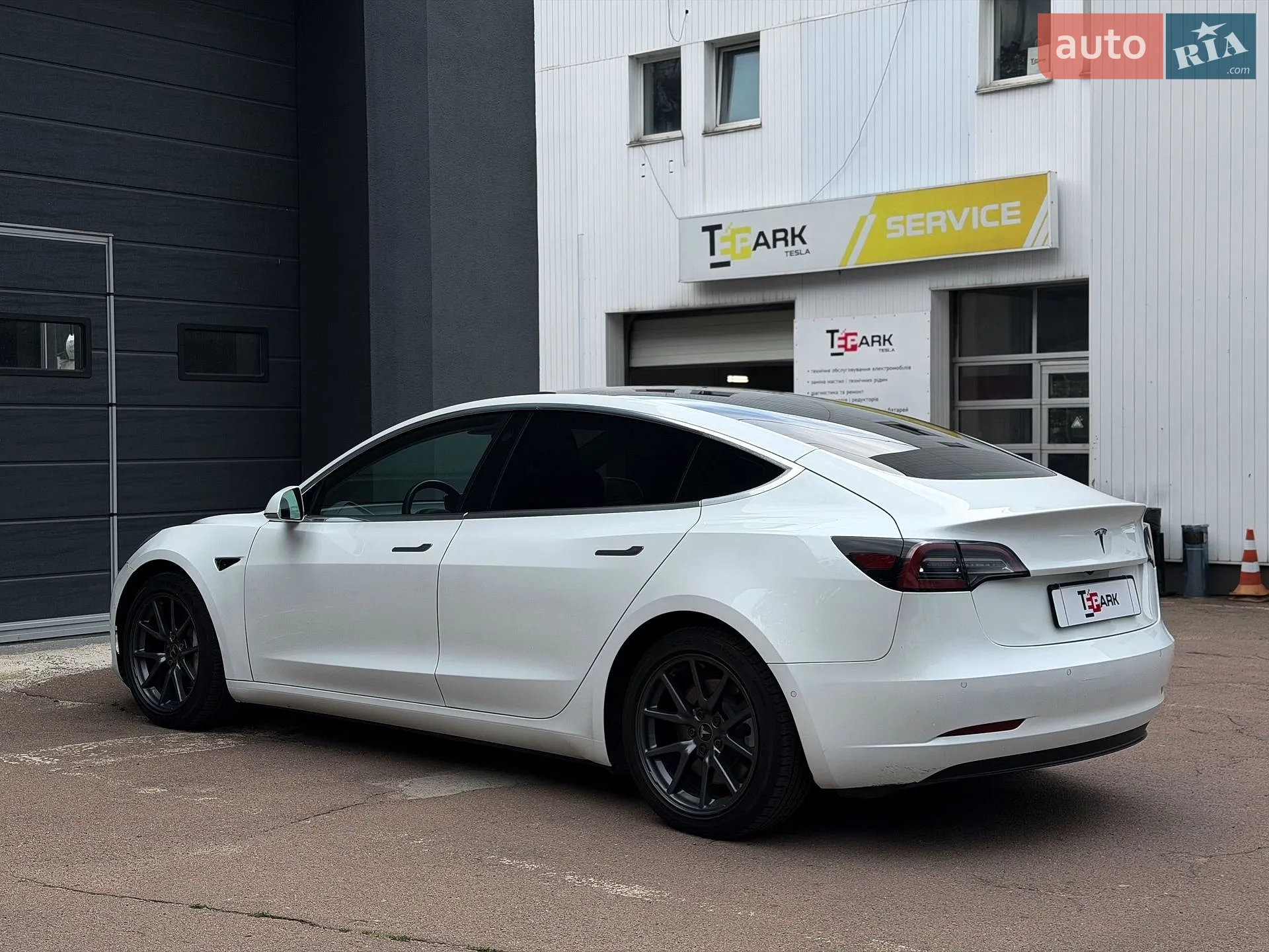 2019 Tesla Model 3 - мініатюра 8