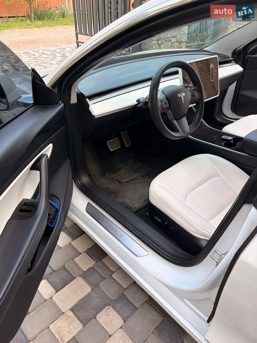 2020 Tesla Model 3 - мініатюра 10
