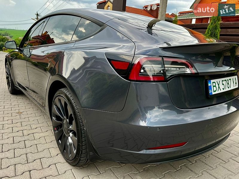 Седан Tesla Model 3 2021 в Хмельницькому