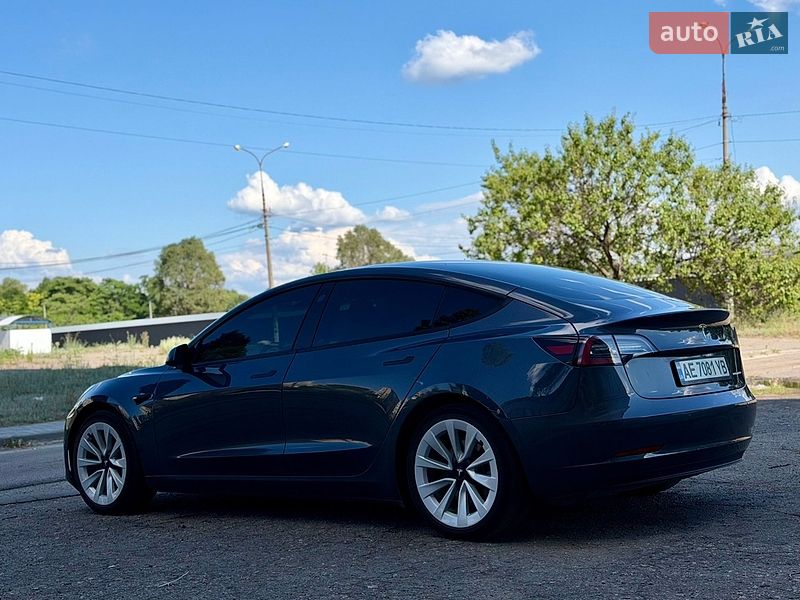 Седан Tesla Model 3 2022 в Каменском