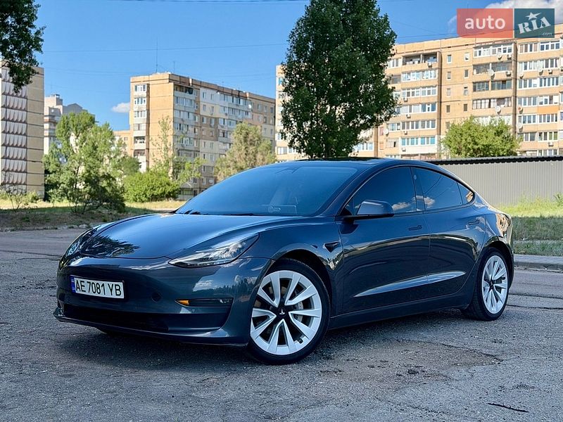 Седан Tesla Model 3 2022 в Каменском