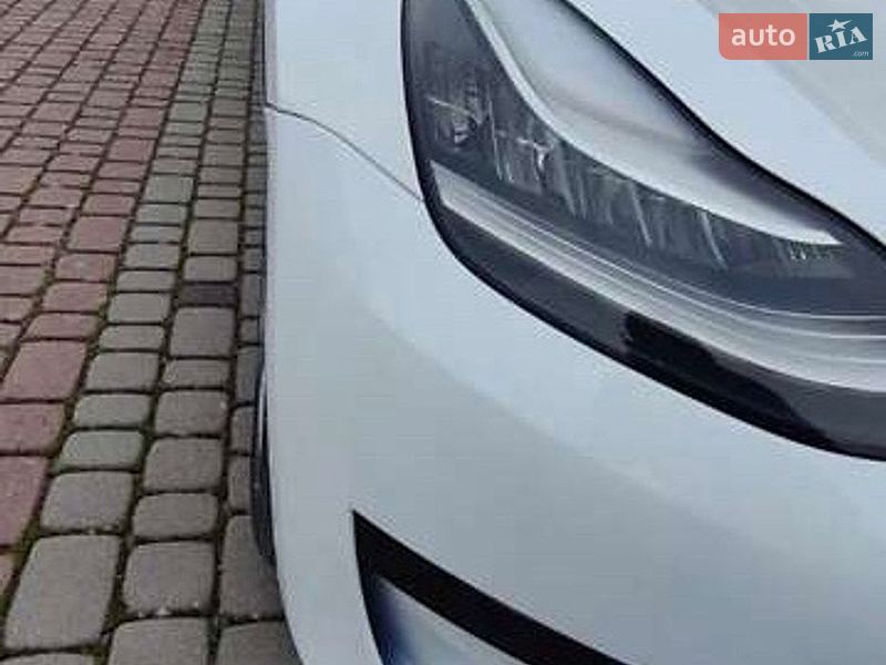 Седан Tesla Model 3 2020 в Львові фото 5 Седан Tesla Model 3 2020 в Львові