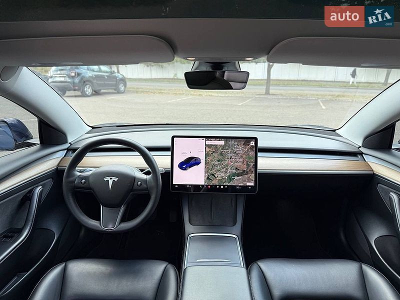 Седан Tesla Model 3 2021 в Кривому Розі