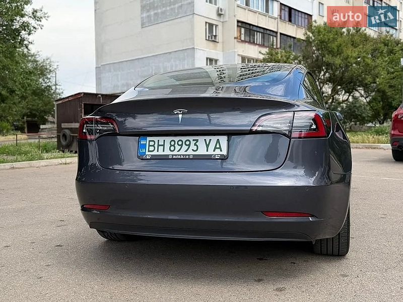 Седан Tesla Model 3 2022 в Одесі