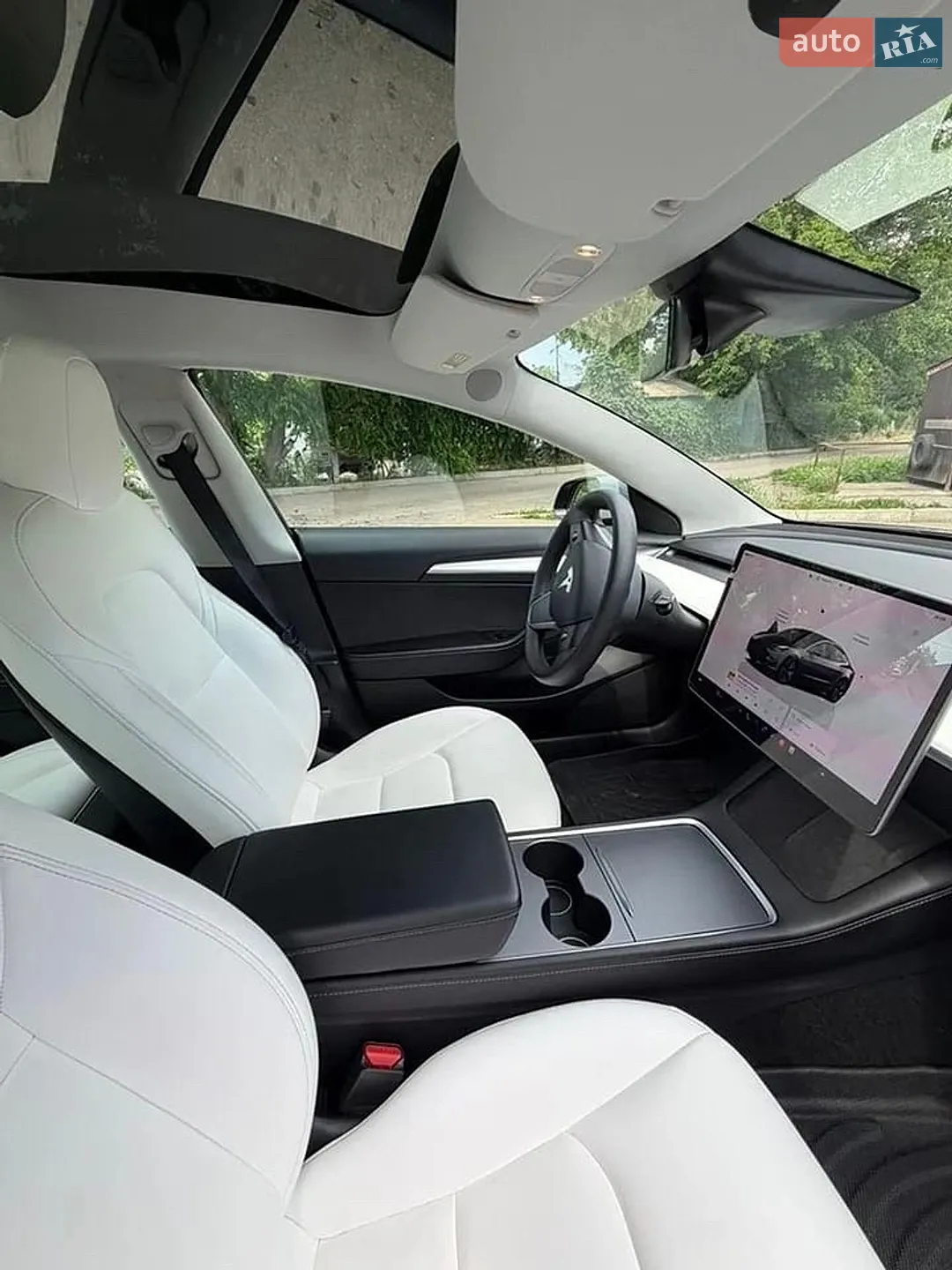 2022 Tesla Model 3 - мініатюра 12