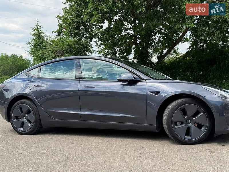Седан Tesla Model 3 2022 в Одесі