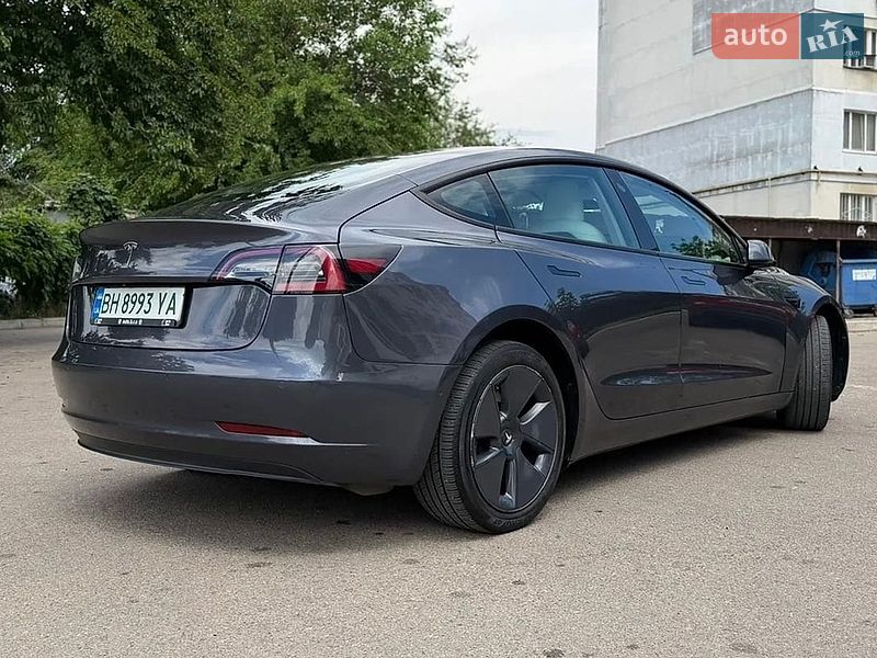Седан Tesla Model 3 2022 в Одесі