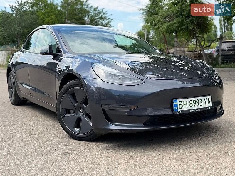Седан Tesla Model 3 2022 в Одесі