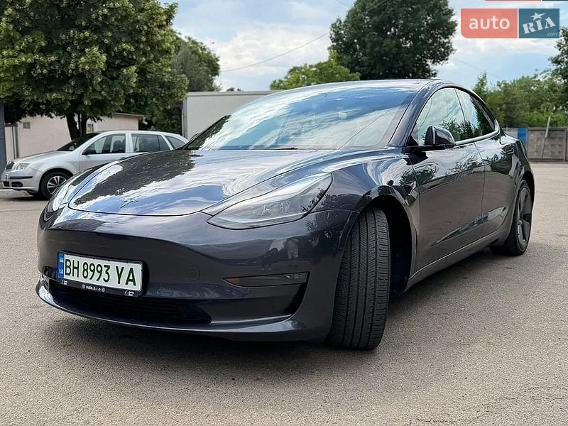 Седан Tesla Model 3 2022 в Одесі