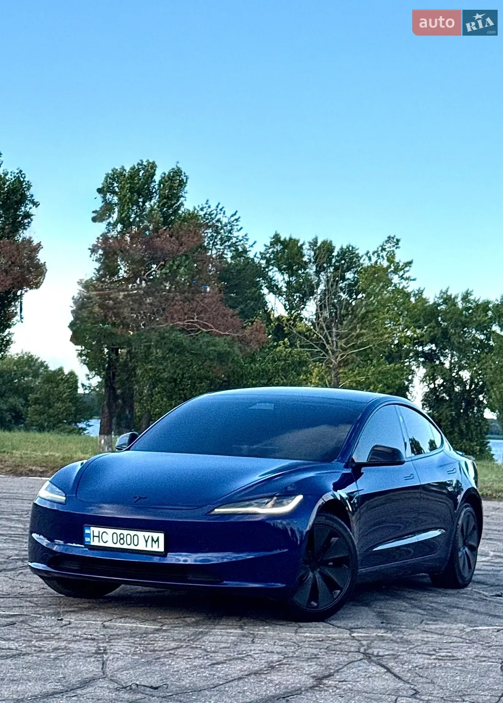 2025 Tesla Model 3 - мініатюра 4