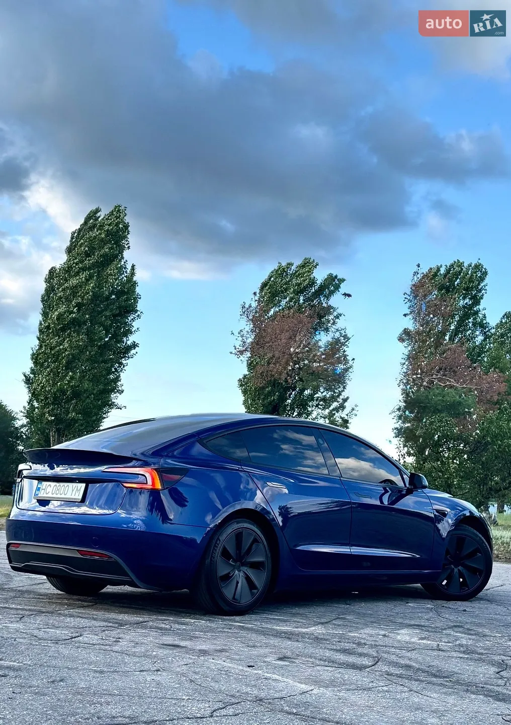 2025 Tesla Model 3 - мініатюра 11
