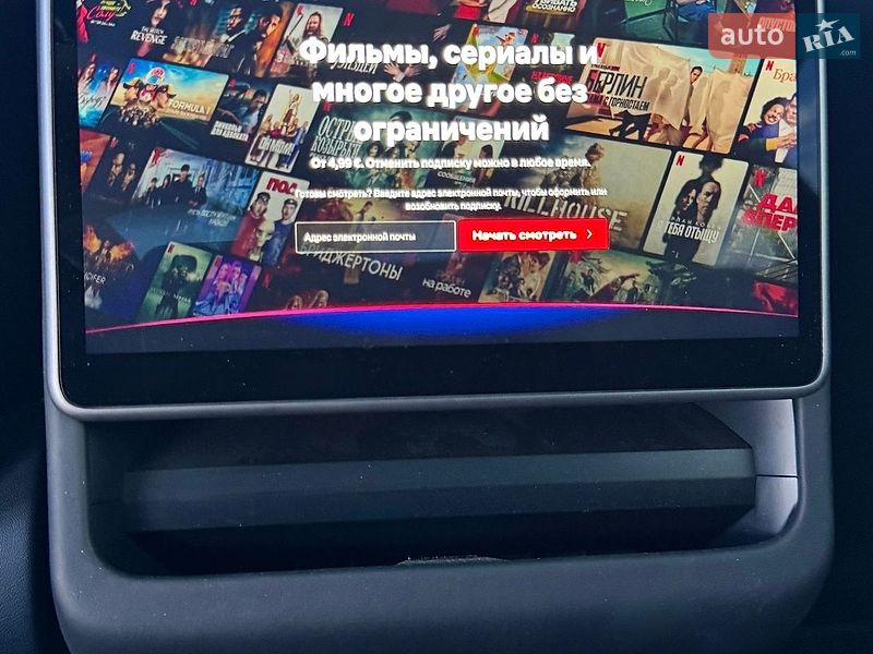 Седан Tesla Model 3 2025 в Дніпрі