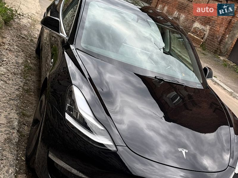 Седан Tesla Model 3 2020 в Харькове