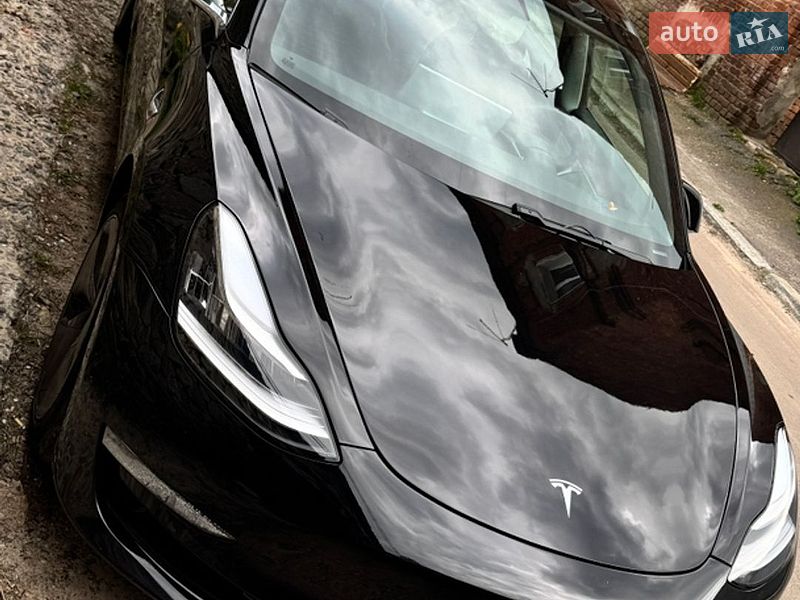 Седан Tesla Model 3 2020 в Харькове