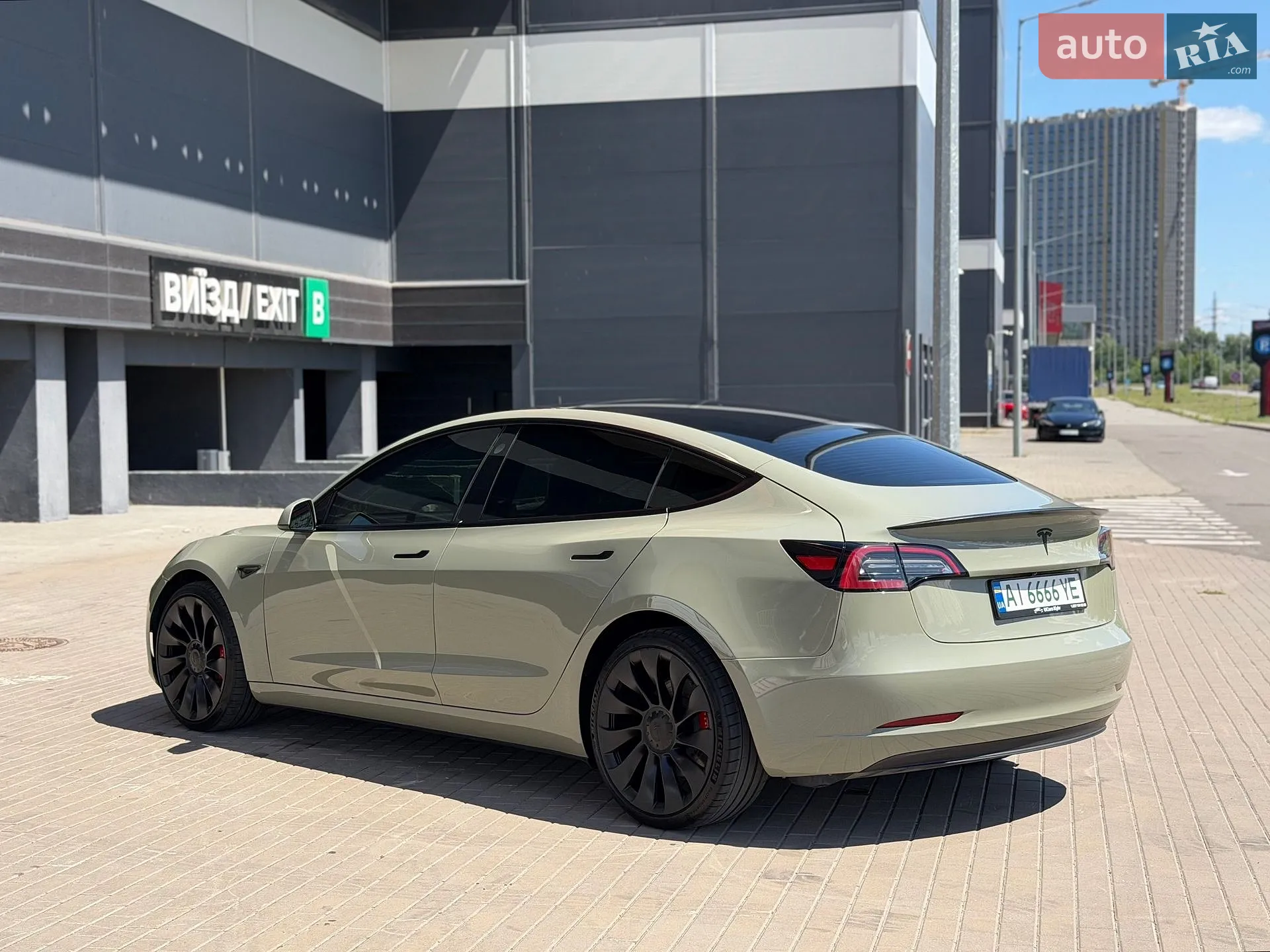 2022 Tesla Model 3 - мініатюра 32