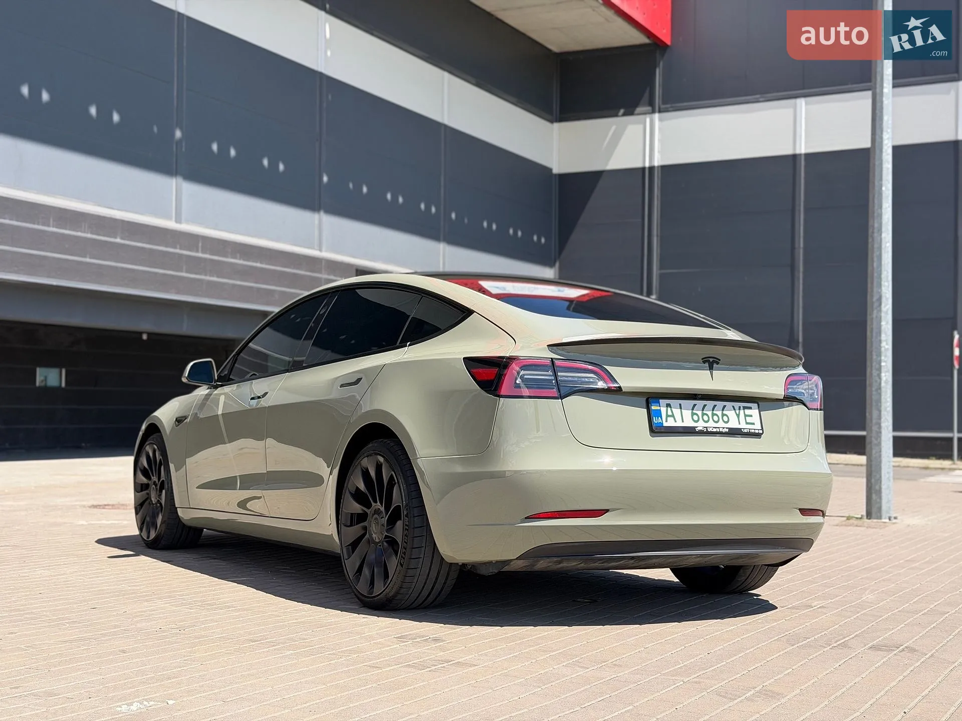 2022 Tesla Model 3 - мініатюра 35