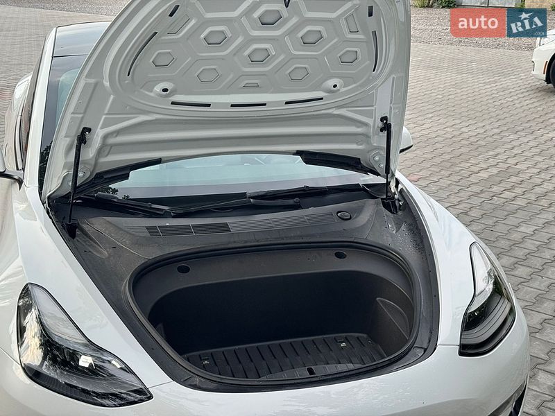 Седан Tesla Model 3 2021 в Костопілі фото 59 Седан Tesla Model 3 2021 в Костопілі