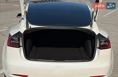 Седан Tesla Model 3 2022 в Києві