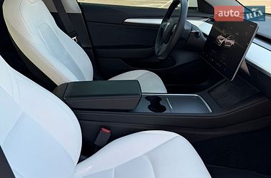 Седан Tesla Model 3 2022 в Києві