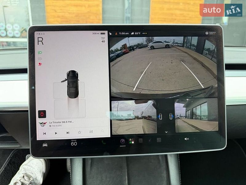 Седан Tesla Model 3 2022 в Львове