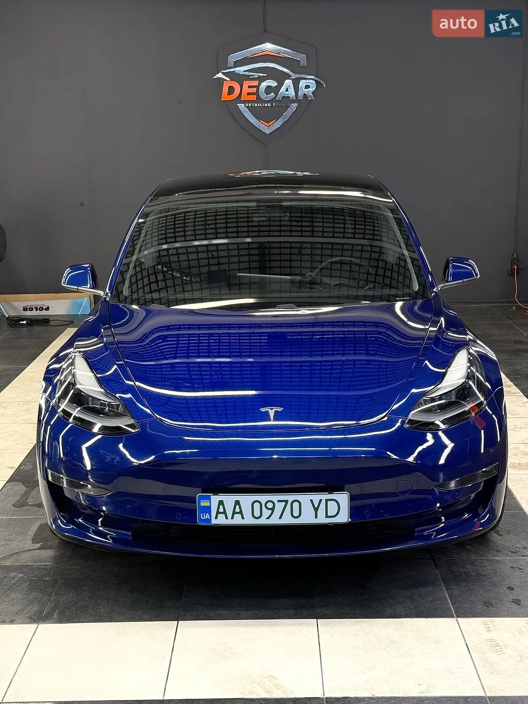 TESLA MODEL 3 2019 VIN 5YJ3E1EC2LF586889 фото оголошення 2 з 10