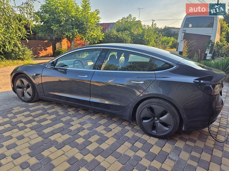 Седан Tesla Model 3 2019 в Запорожье