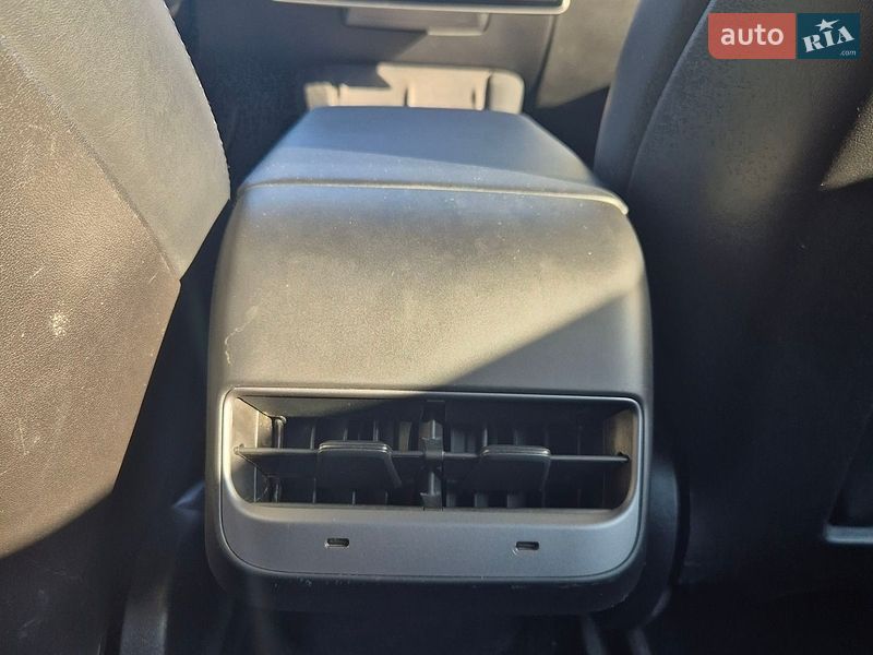 Седан Tesla Model 3 2019 в Запорожье