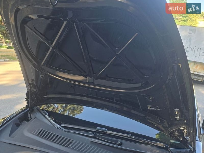 Седан Tesla Model 3 2024 в Днепре