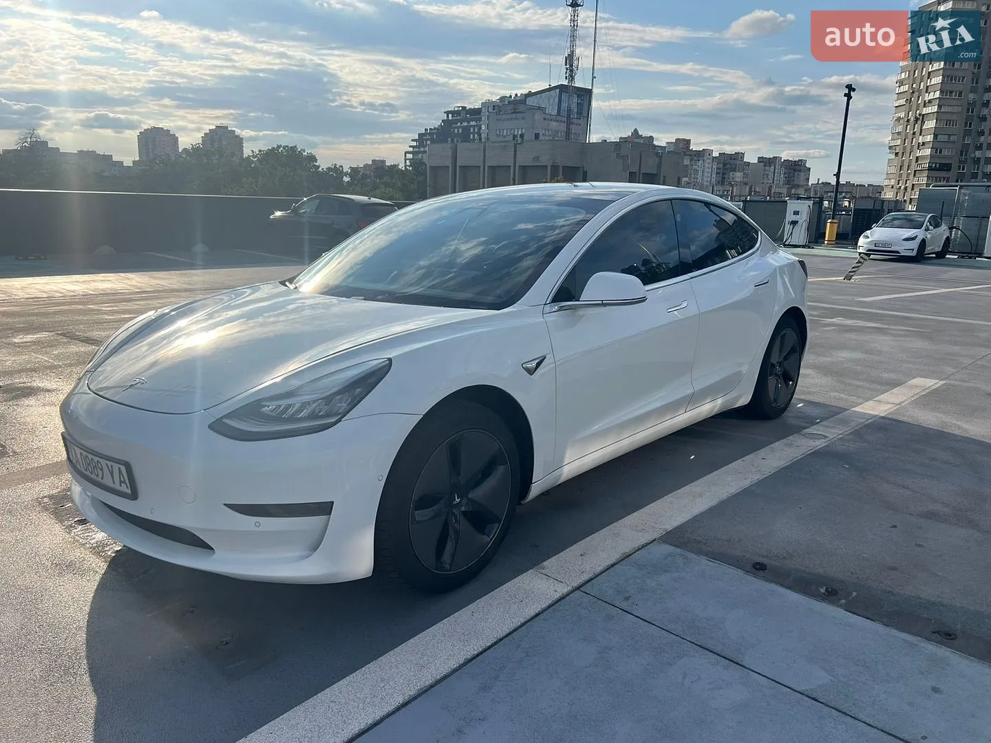 2020 Tesla Model 3 - фото 1