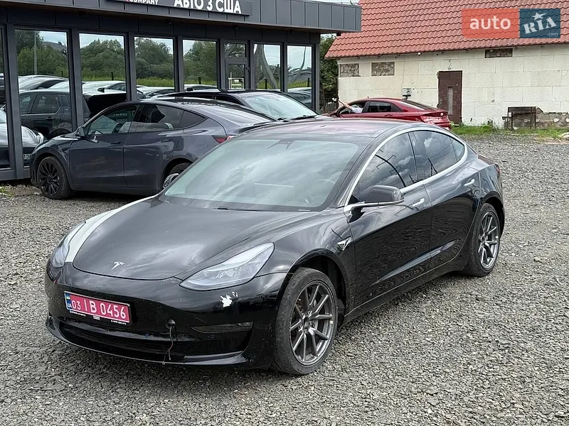 Tesla Model 3 2018