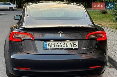 Седан Tesla Model 3 2021 в Виннице