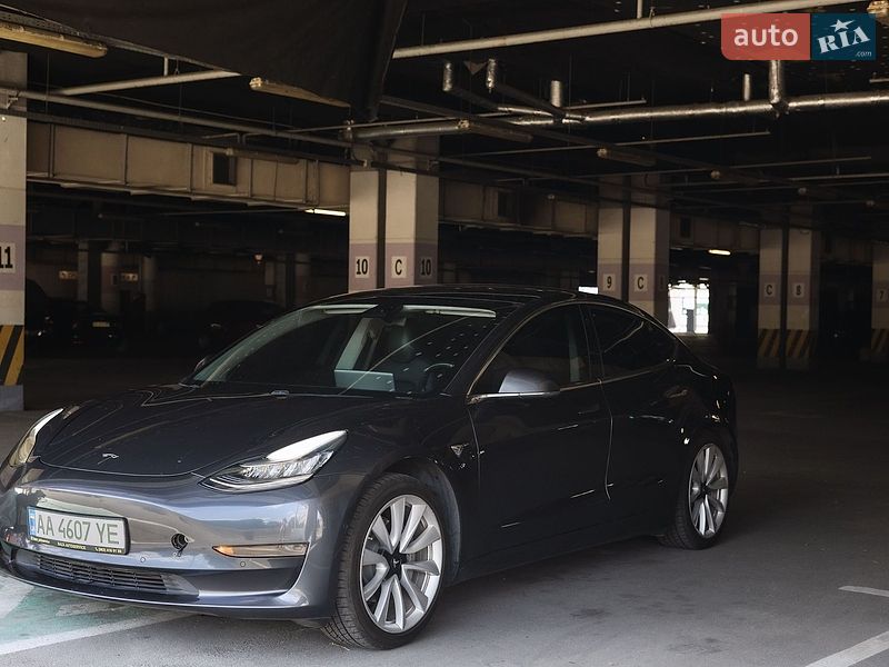 Tesla Model 3 2019 Tesla Model 3 2019