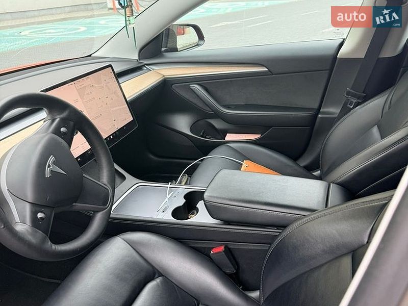 Седан Tesla Model 3 2022 в Львові фото 13 Седан Tesla Model 3 2022 в Львові