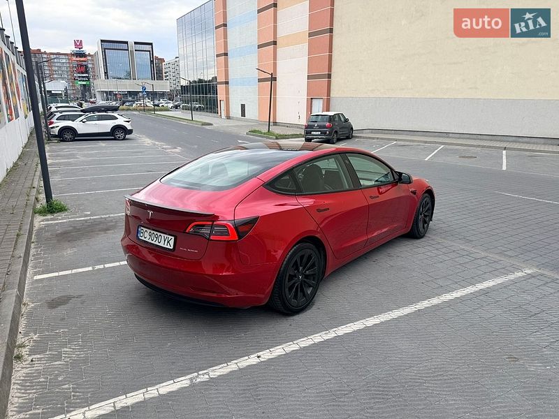 Седан Tesla Model 3 2022 в Львові фото 12 Седан Tesla Model 3 2022 в Львові
