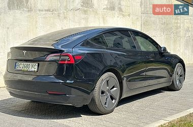 Седан Tesla Model 3 2021 в Львові