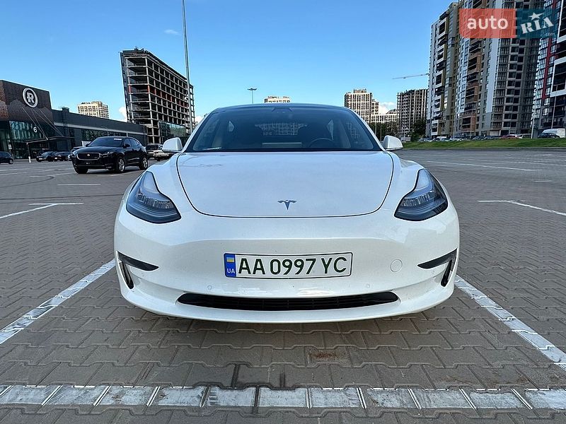 Седан Tesla Model 3 2020 в Киеве фото 3 Седан Tesla Model 3 2020 в Киеве